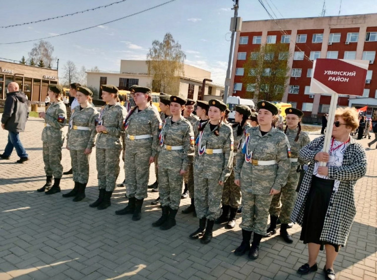 Республиканский этап смотра-конкурса по строевой подготовке «Равняемся на героев».